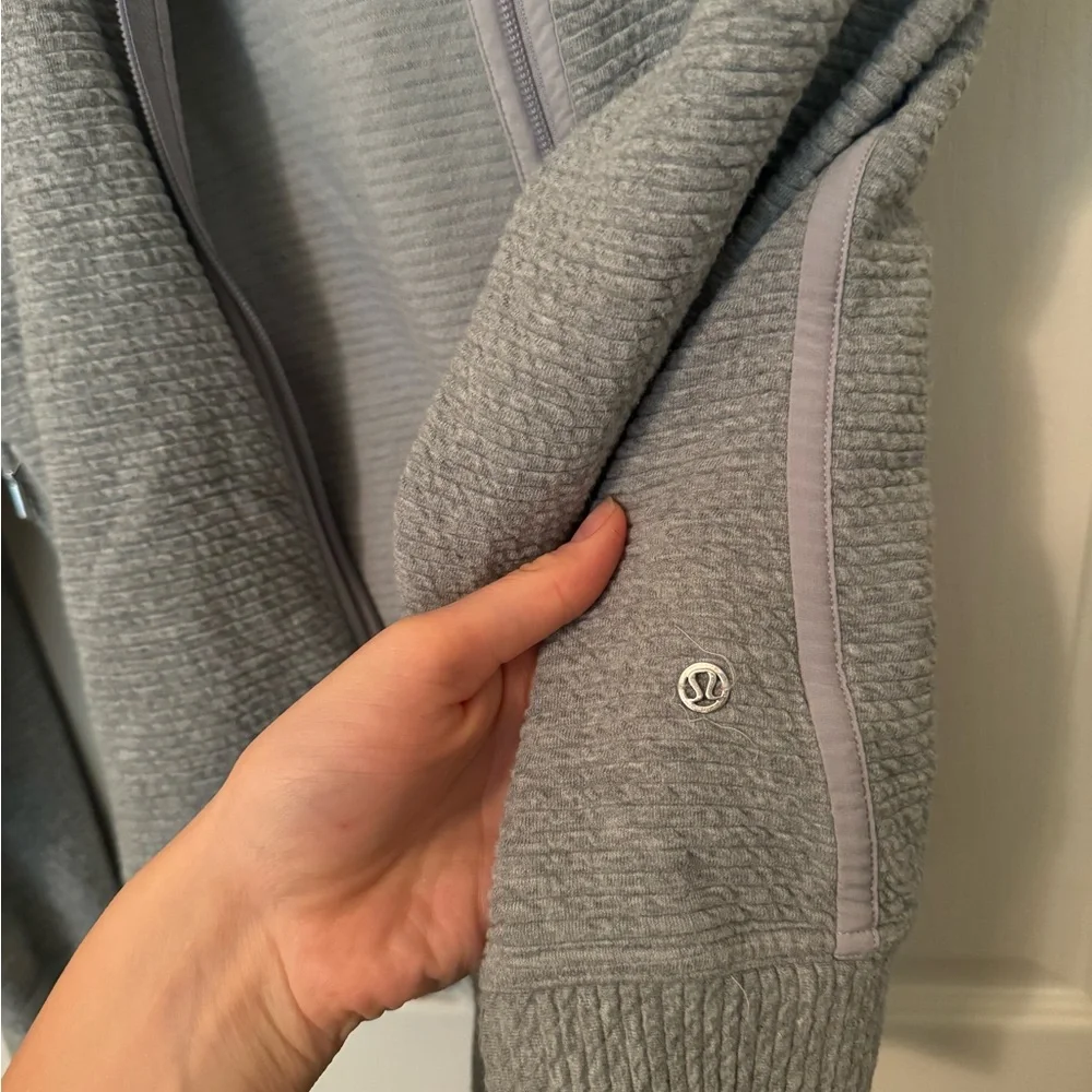 Gray Textured Zip-Up Jacket - Picture 2 of 2